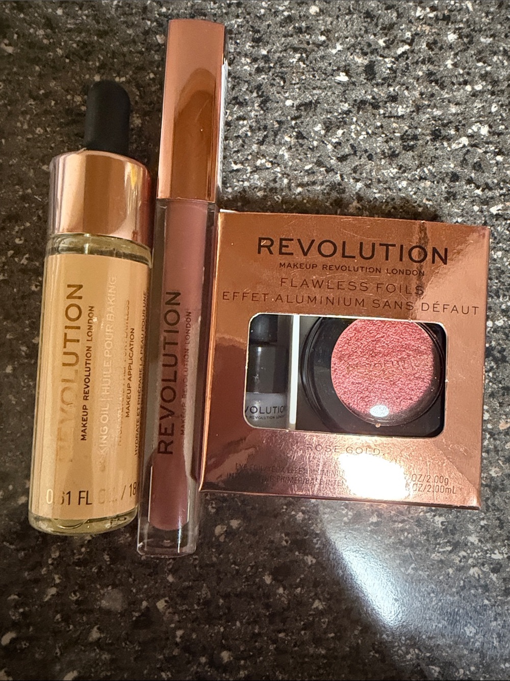Revolution Rose Gold Highlighter & Lip Trio